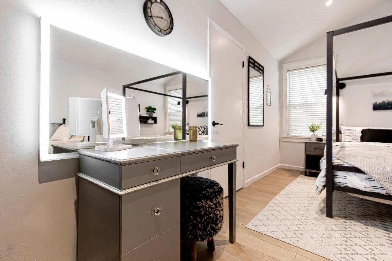 Open Airy Custom Designed Home - 2Kings - Sleeps 14 Houston Exterior foto